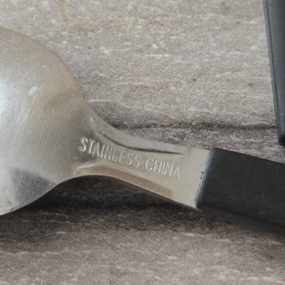 Set of 4 Stainless Steel Teaspoons – Black Handle Flatware – 6.5” Modern... - Picture 2 of 3